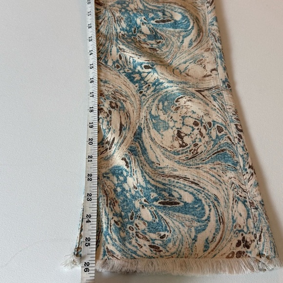 Liverpool Los Angeles Hannah Crop Flare Marble Print Jeans Size 2 - Picture 4 of 11